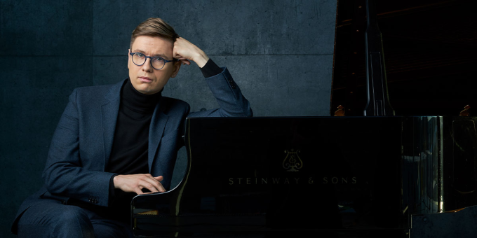 Vikingur Olafsson tickets