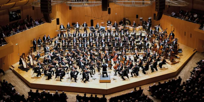 Bavarian Radio Symphony Orchestra: Sir Simon Rattle – Wagner, Ades & Beethoven